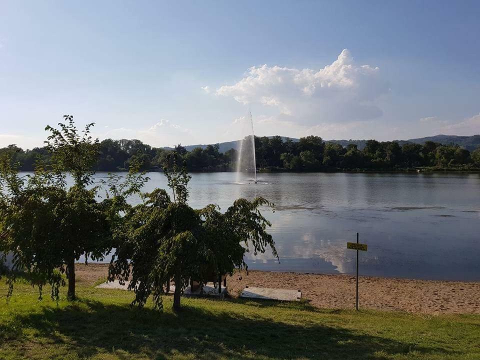 Sobe Emilija Hotel Veliko Gradiste Bagian luar foto