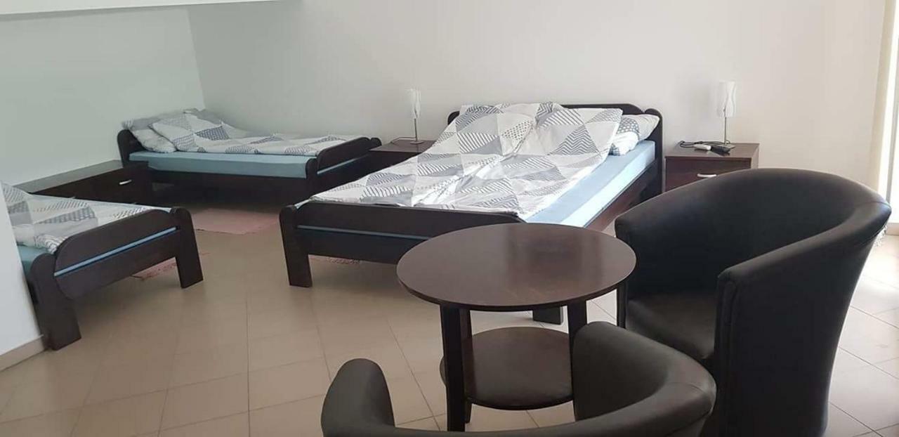 Sobe Emilija Hotel Veliko Gradiste Bagian luar foto